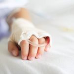 Niño herido de bala en la cabeza evoluciona favorablemente en hospital de San Cristóbal