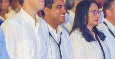 Hijo de Carolina Mejía, Juan Garrigó asume la Secretaría General del PRM tras recibir el cargo de su madre