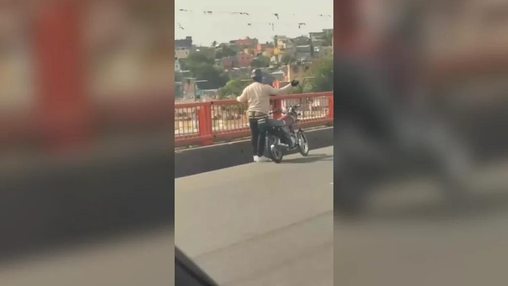 Reportan alarmante suceso en Puenta de Villa Mella