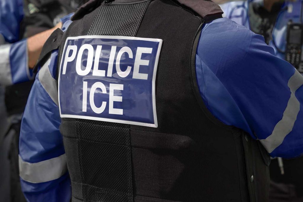 EEUU demanda a Nueva York, Connecticut y Vermont por ayudas a migrantes indocumentados