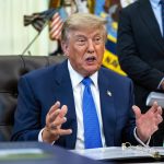 Trump asegura que EE.UU. controla el estrecho de Ormuz pese al bloqueo iraní