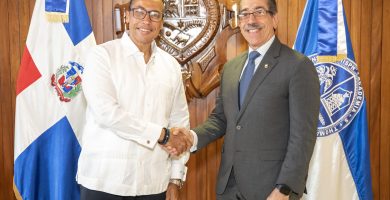 UASD y Pasaportes acuerdan habilitar oficinas biométricas en la sede y recintos universitarios