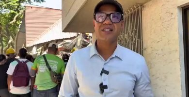 “Solo sé que están allá adentro”: periodista busca a sus padres y sobrina tras terremoto
