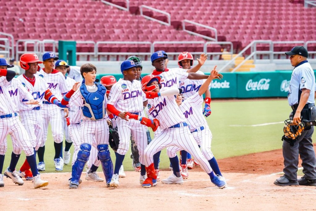 República Dominicana vence 14-2 a México Verde y sigue invicta en la Serie del Caribe Kids