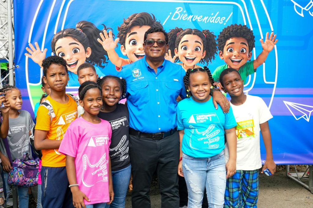 Ayuntamiento de Los Alcarrizos inicia Campamento de Verano Infantil 2026 con más de 2,500 niños