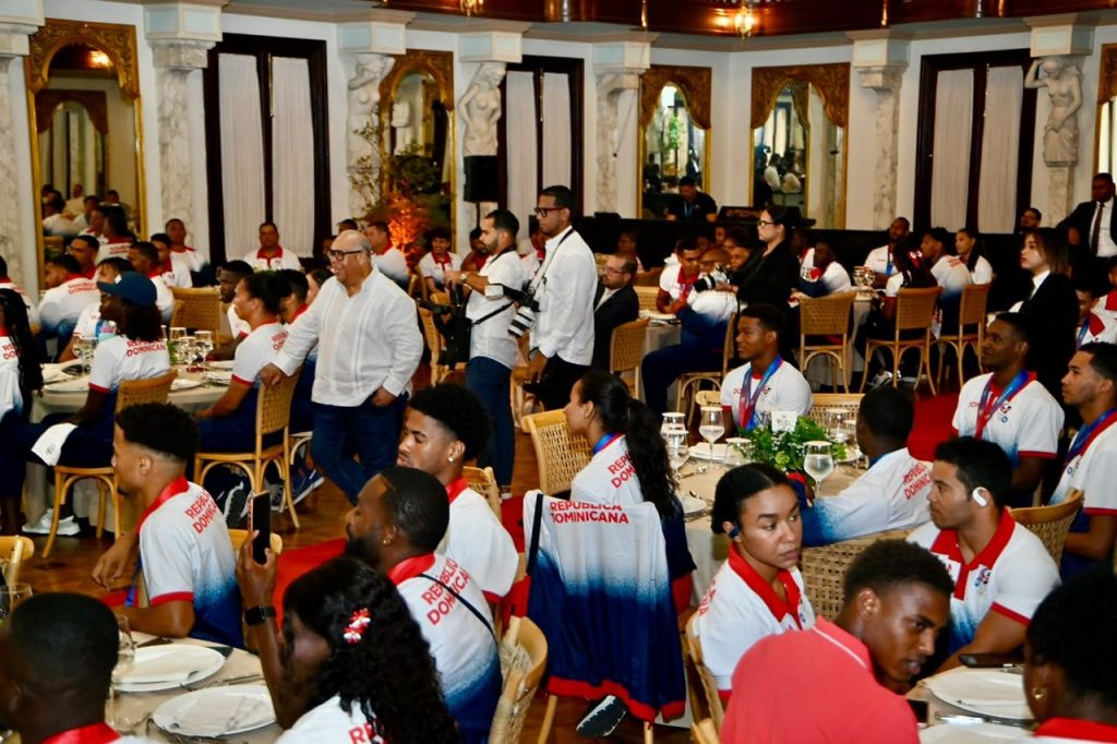 Abinader anuncia medallistas de Santo Domingo 2026 serán incluidos en programa de apoyo
