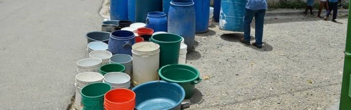 Falta de agua potable provoca protesta en San Francisco de Macorís