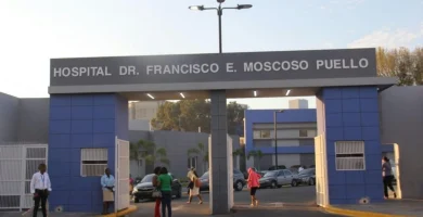 Investigan alarmante hallazgo frente al hospital Francisco Moscoso Puello