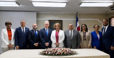 Abogada América García formaliza candidatura a la presidencia del Colegio Dominicano de Notarios