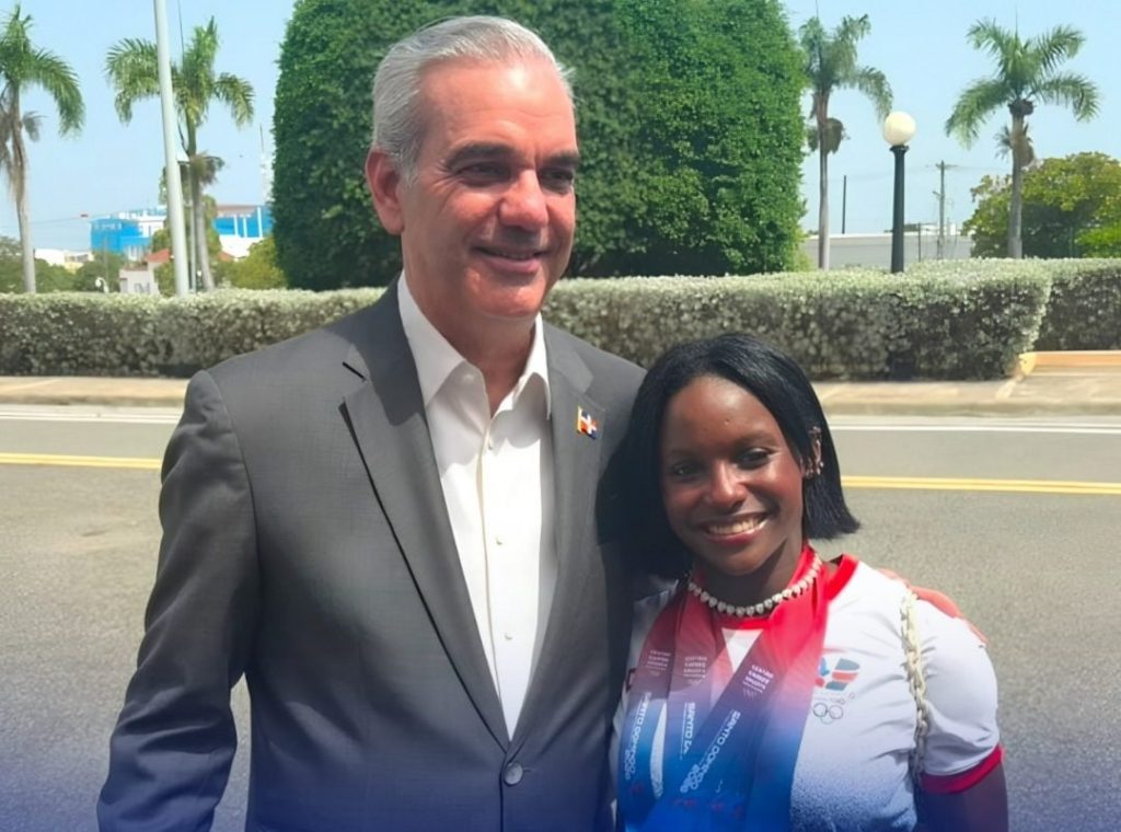 Abinader ordena entrega de apartamento amueblado a medallista Liranyi Alonso