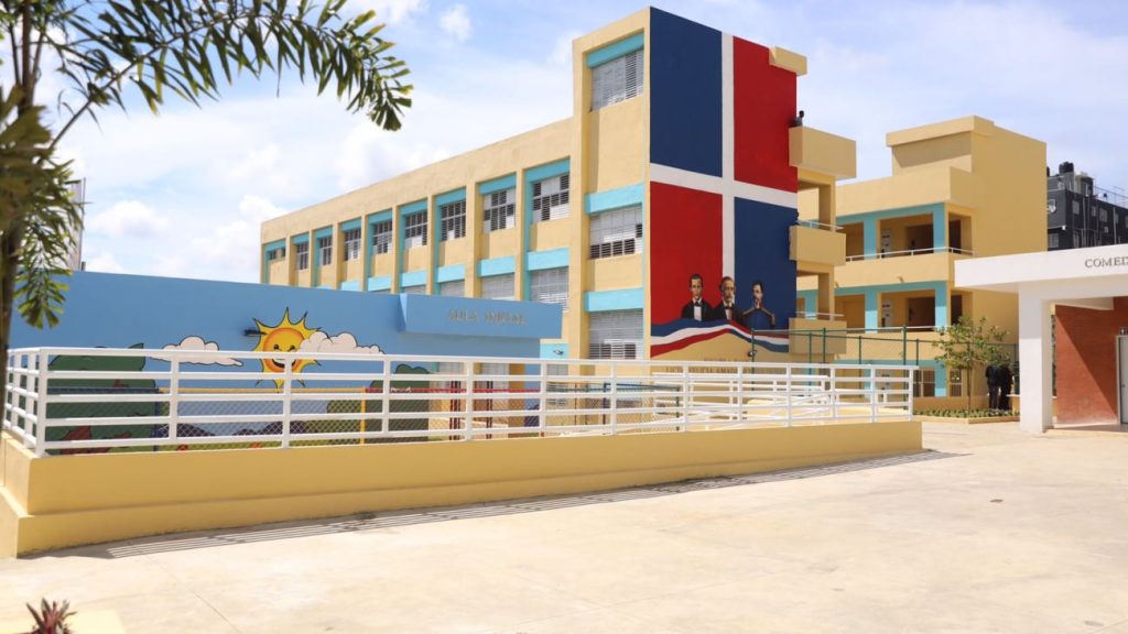 Crece presencia de estudiantes haitianos en escuelas públicas dominicanas