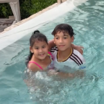 ¡Puro amor! Así fue el tierno momento de Cattleya y Pablito en la piscina junto a Anuel AA en Punta Cana