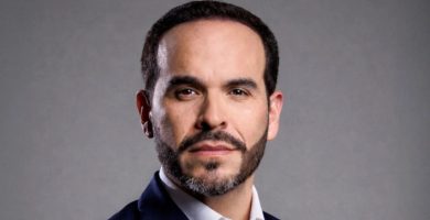 Abelardo de la Espriella destituye cinco embajadores nombrados por Gustavo Petro